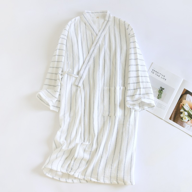 Japan Lifestyle And Culture - Jubah Tidur Pria Gaya Jepang Musim